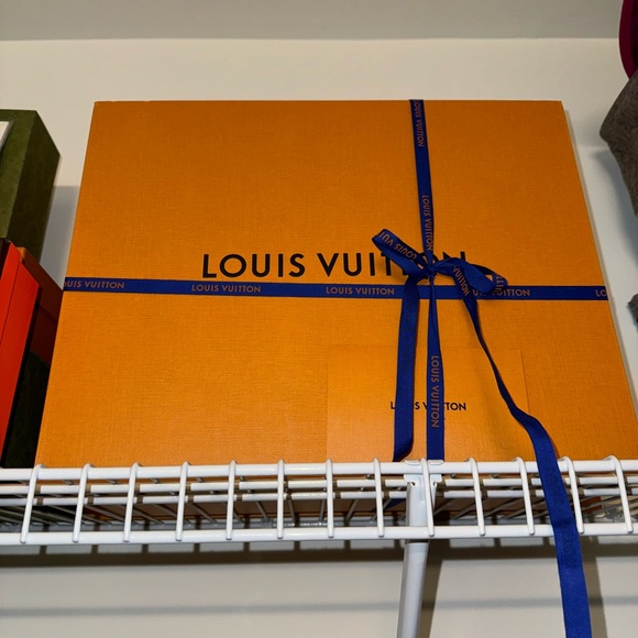 Brand new Louis Vuitton Grand Palais monogram tote with personalized stamp - Picture 5 of 5